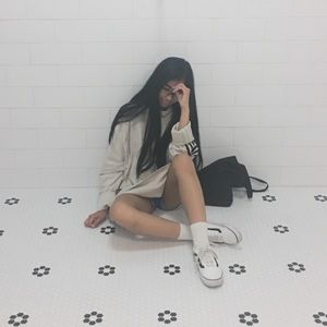 Meet your Posher, Alexis